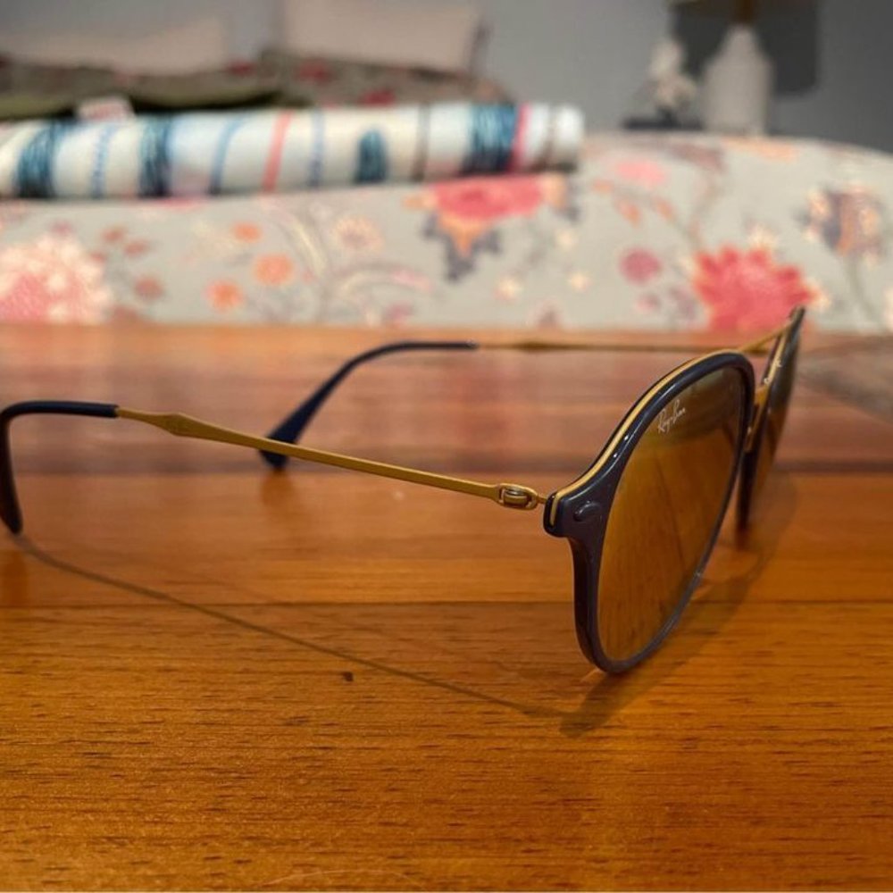 Ray-band sunglasses - Picture 2 of 2